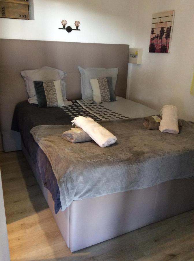 A Tigliola Bed & Breakfast Порто-Векио Екстериор снимка